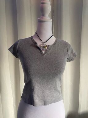 Brandy Melville Heather Gray Notch Crop Tee